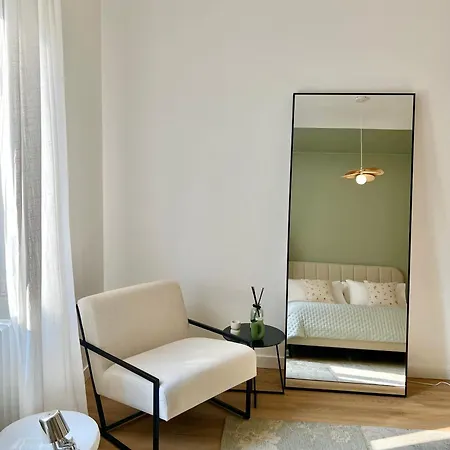 3 Kappa Apartment